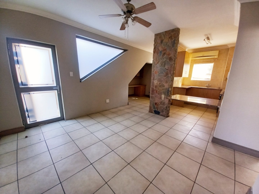 To Let 2 Bedroom Property for Rent in Dassie Rand North West